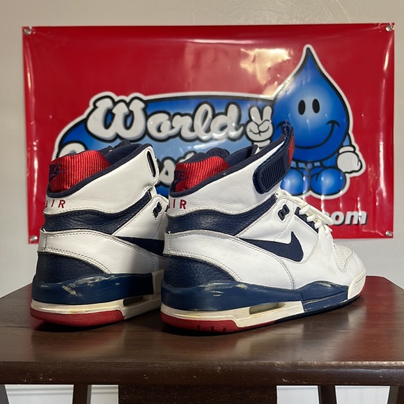 Vintage Nike shoes size 9.5 - Picture 3 of 5